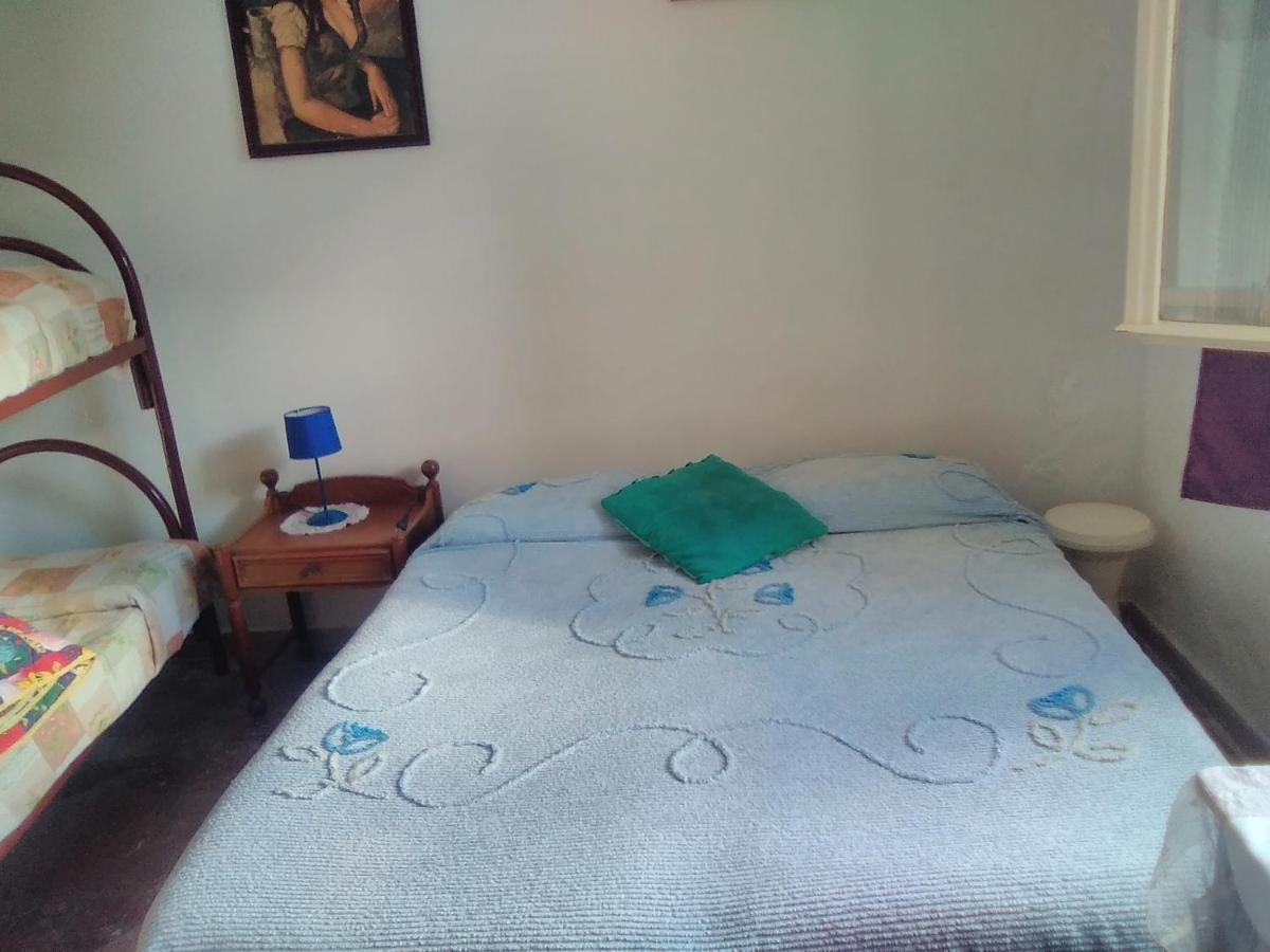 Room In Guest Room - Single Room With Shared Bathroom Таормина Экстерьер фото